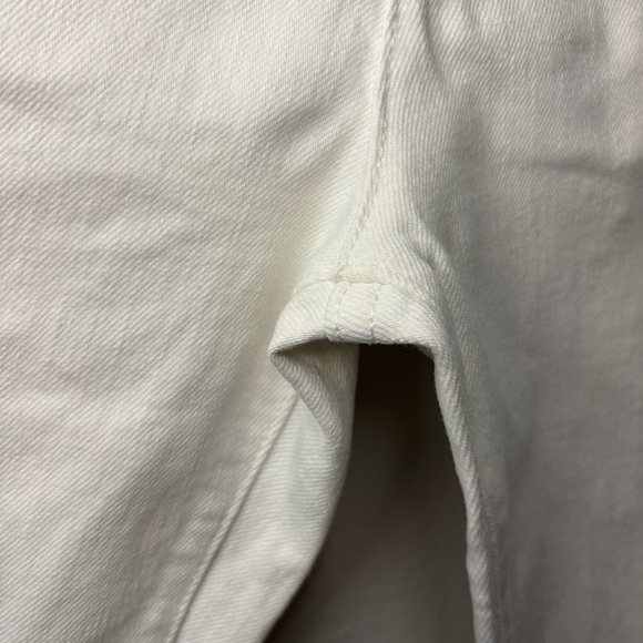 GAP Mid Rise Girlfriend Jeans, White, Size 26 / 2 Regular | Retail $80 #725278 - Picture 7 of 16